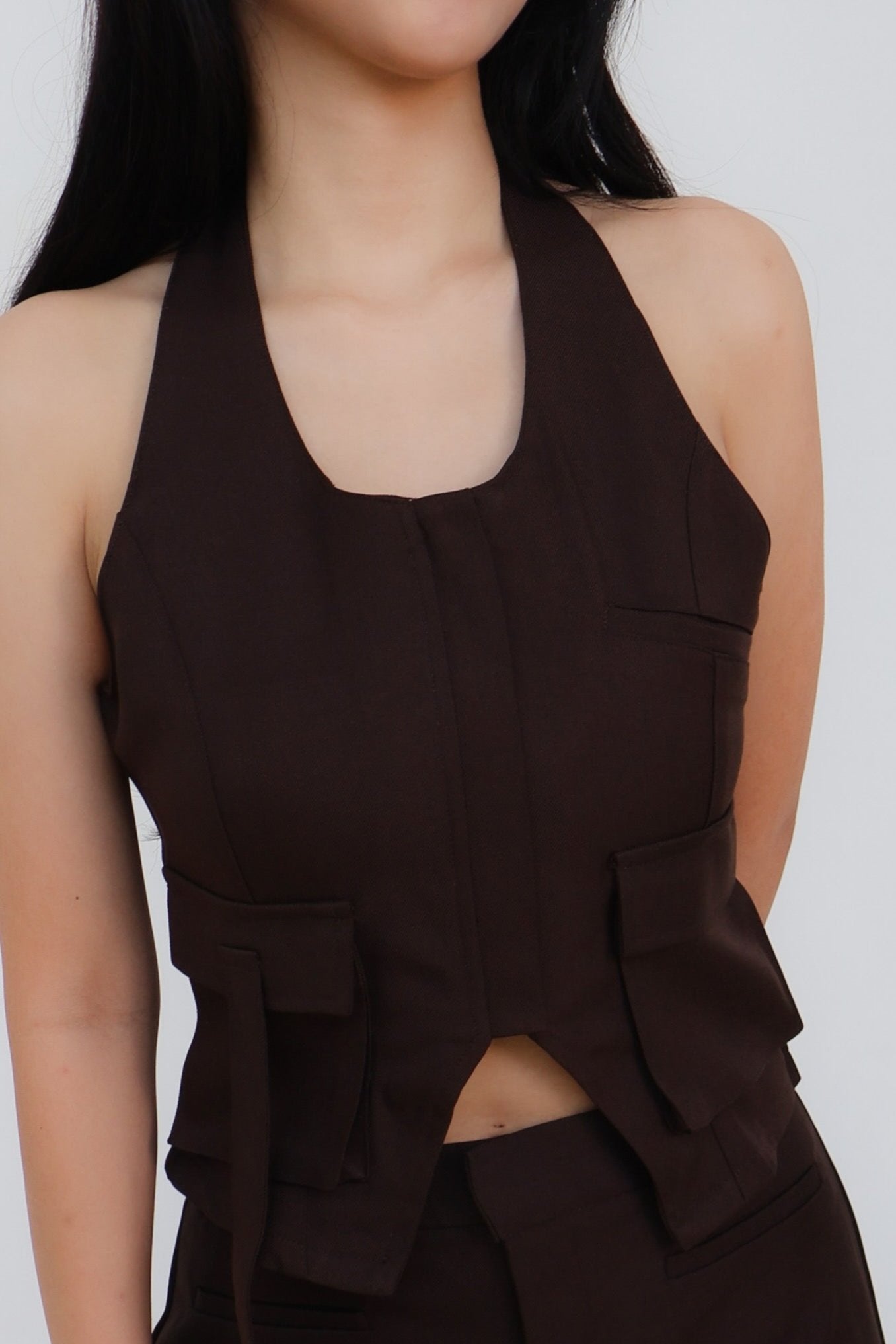 Jun Vest in Coffee (Deep Brown)