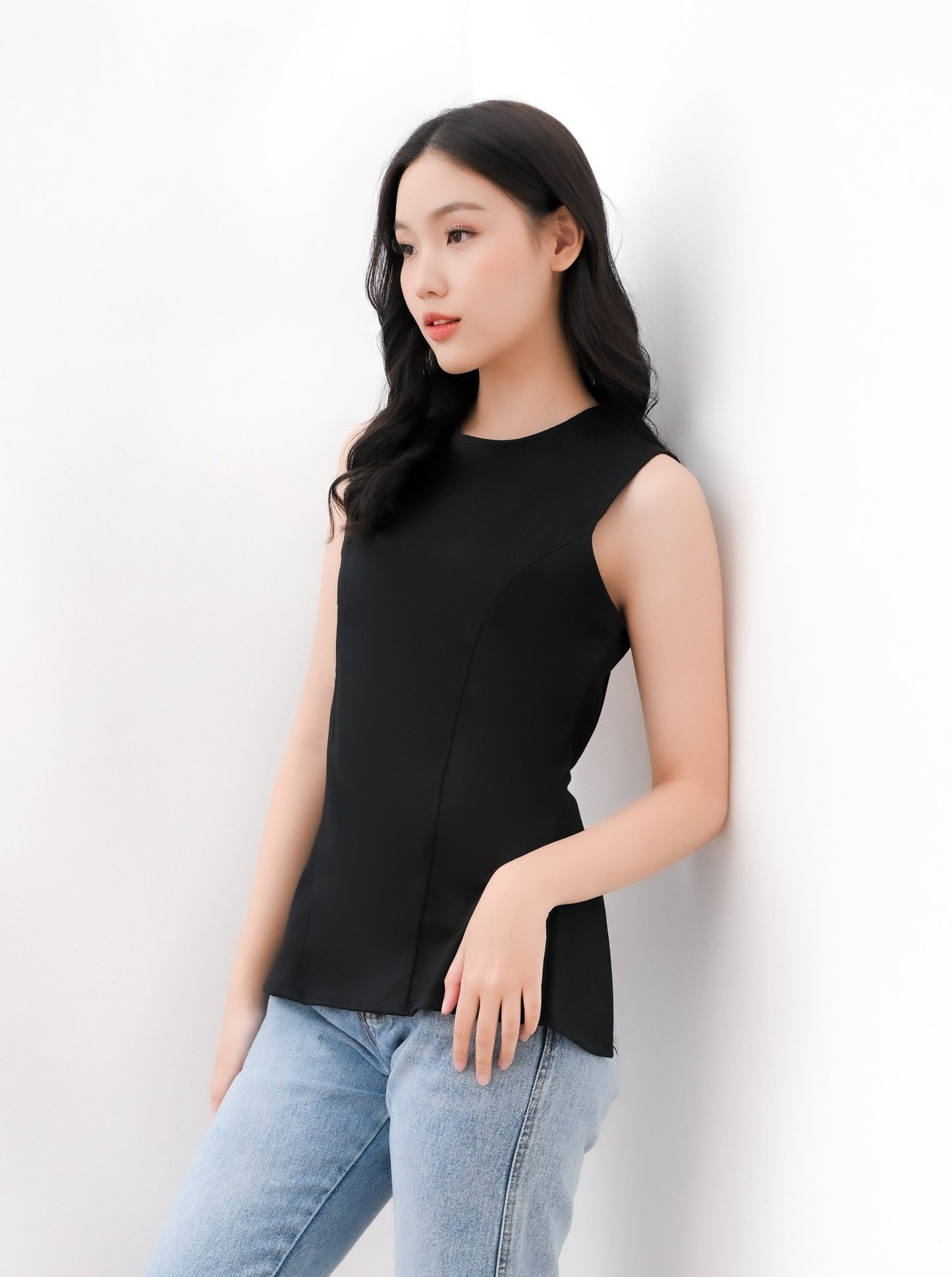 Allure Backless Top in Black